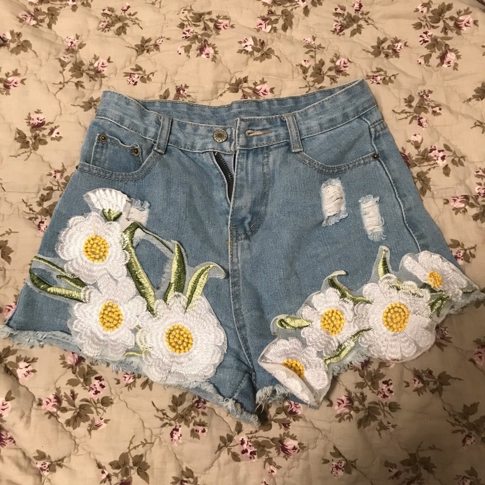 daisy high waisted shorts